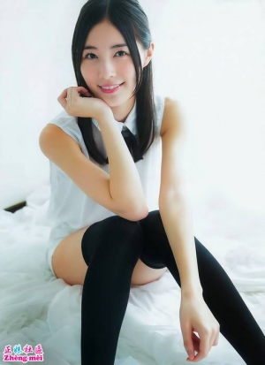 18岁少女身材完美AKB48松井珠理奈写真