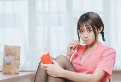 麦当劳可爱美少女