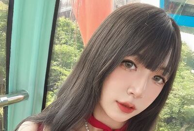 巨乳幼儿园老师
