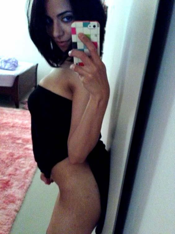 busty_latina_with_beautiful_natural_body_3.jpg