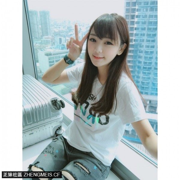 台灣李宣-泳池11.jpg