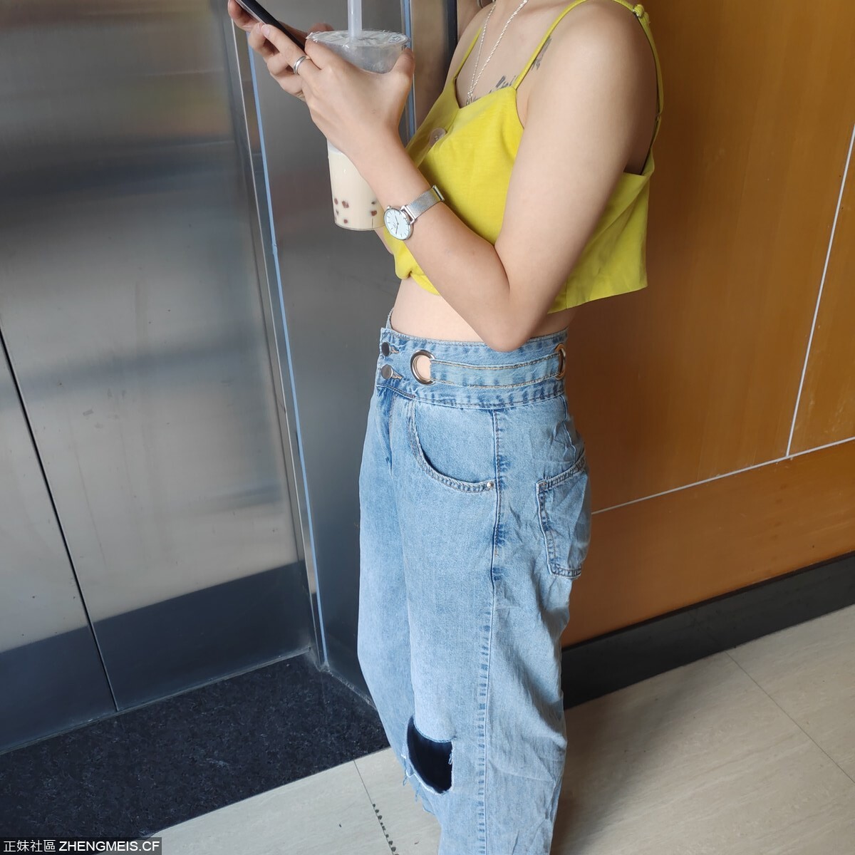 a386ef1883e8bf0ad8358791a72aba7c.jpg