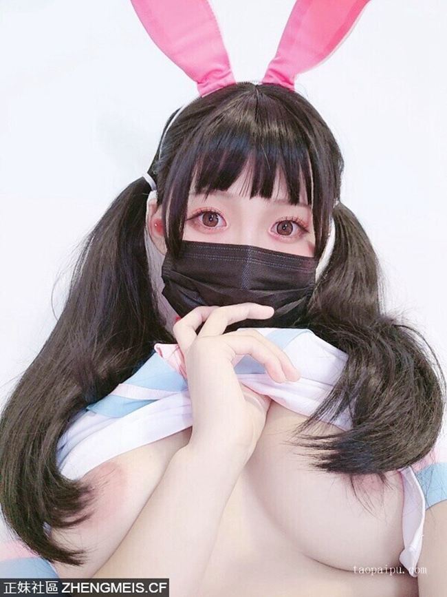 0421569kzimp0riiqifx8m.jpg