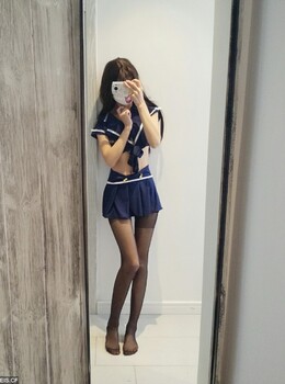 软萌妹水手制服【13P】