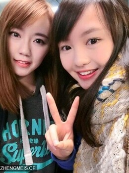 大学生Emilia