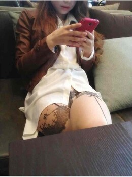 韩国美少妇给力外拍 [12P]