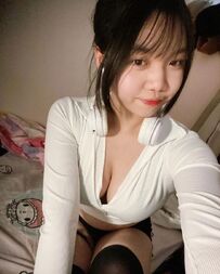 17岁的巨乳妹子Miki