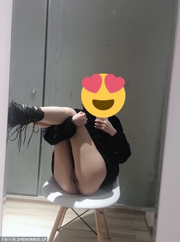 小萝莉的自拍