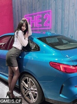 汽車銷售美女