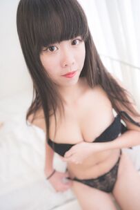 小模蔡佩芸 內衣寫真