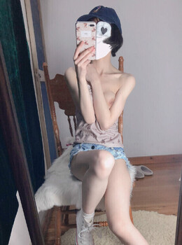 推特小结巴 很白很嫩