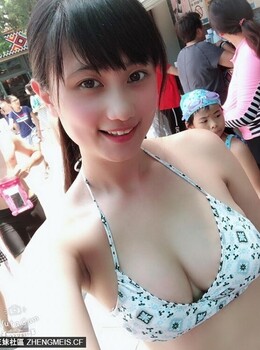 正妹李霖Sarina用照片纪录青春