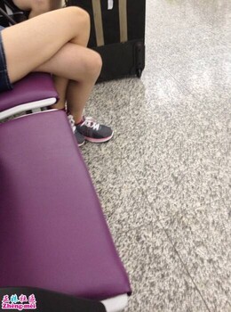機場見到嘅學生妹美腿