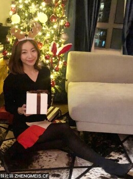 主播周嘉儀