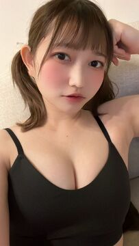 巨乳童顏美少女