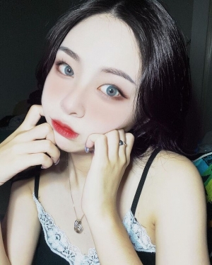 美女大学生 3