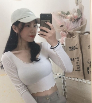 美女贝小雨