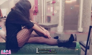 準備衛生紙◎又係學生妹巨乳+腳