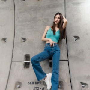 泰国高挑美女