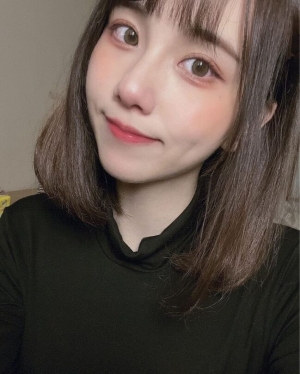 大眼学姐