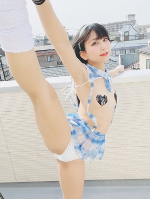 Cosplay 200 日本 贫乳一字马