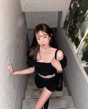 韩国妹李昌昀
