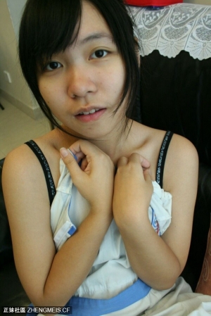 香港学生妹校服照流出