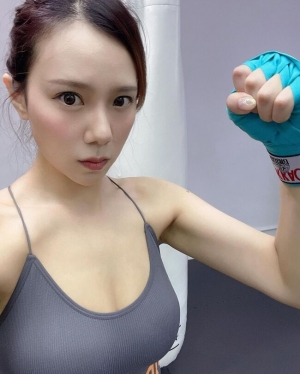 美女mangie