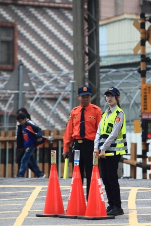 「美警」當前！樹林正妹警察許恬恬 愛心甜心都被她包了