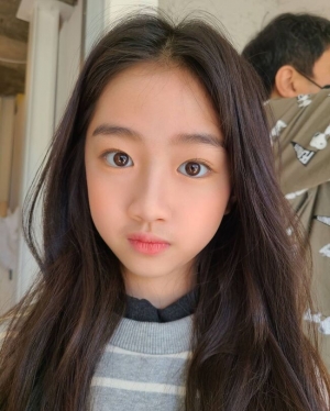 韩国小美人 ayun
