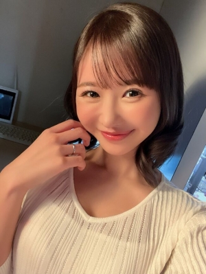 女优 栗山莉緒