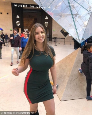 外國大奶妹