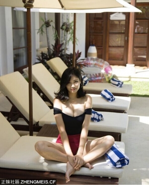 美臀人妻