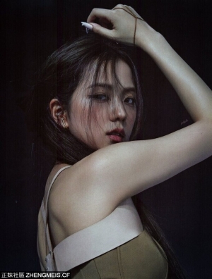 BLACKPINK JISOO