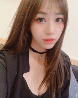 美女实况主