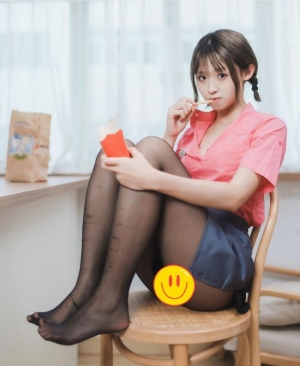 麦当劳可爱美少女