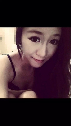 做金融的美女