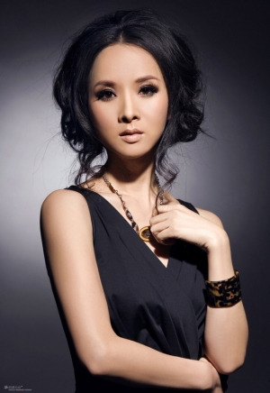 谢兰--嫁为人妇现在很少拍戏[6P]